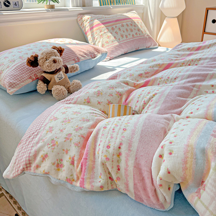 Lenjerie De Pat Cocolino 4 Piese Cu Elastic - Bleu Cu Dungi Si Fundite [14]