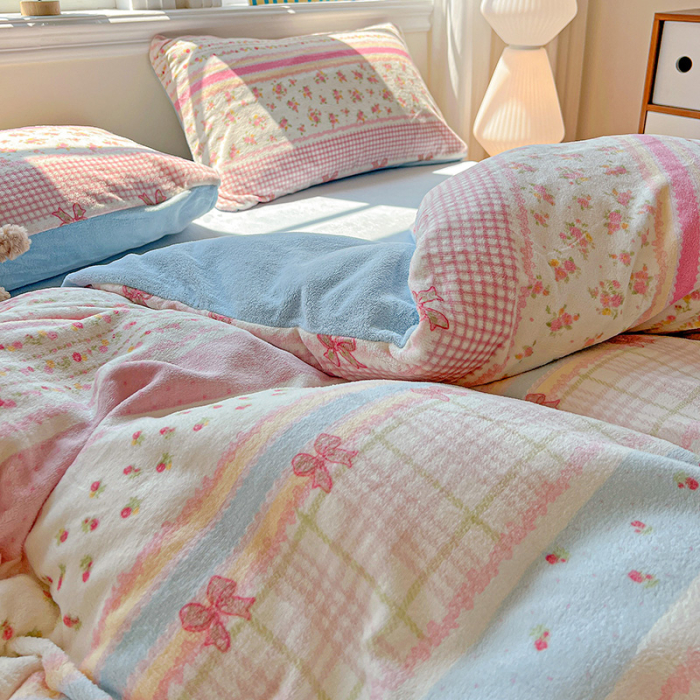 Lenjerie De Pat Cocolino 4 Piese Cu Elastic - Bleu Cu Dungi Si Fundite [16]