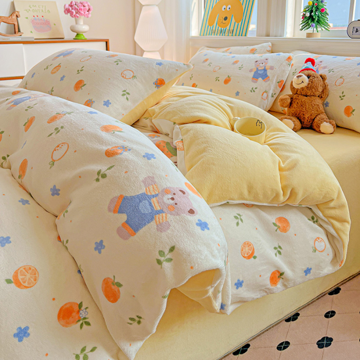 Lenjerie De Pat Cocolino 4 Piese Cu Elastic - Galben Cu Ursuleti, Portocale Si Floricele [9]