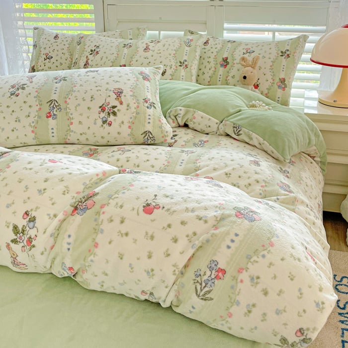 Lenjerie De Pat Cocolino 4 Piese Cu Elastic - Verde Cu Ciupercute Si Iepurasi [8]