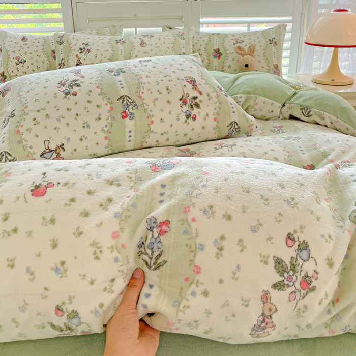 Lenjerie De Pat Cocolino 4 Piese - Verde Cu Ciupercute Si Iepurasi - Copie [9]