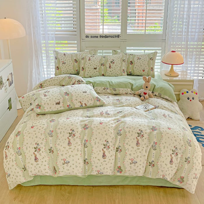 Lenjerie De Pat Cocolino 4 Piese Cu Elastic - Verde Cu Ciupercute Si Iepurasi [3]