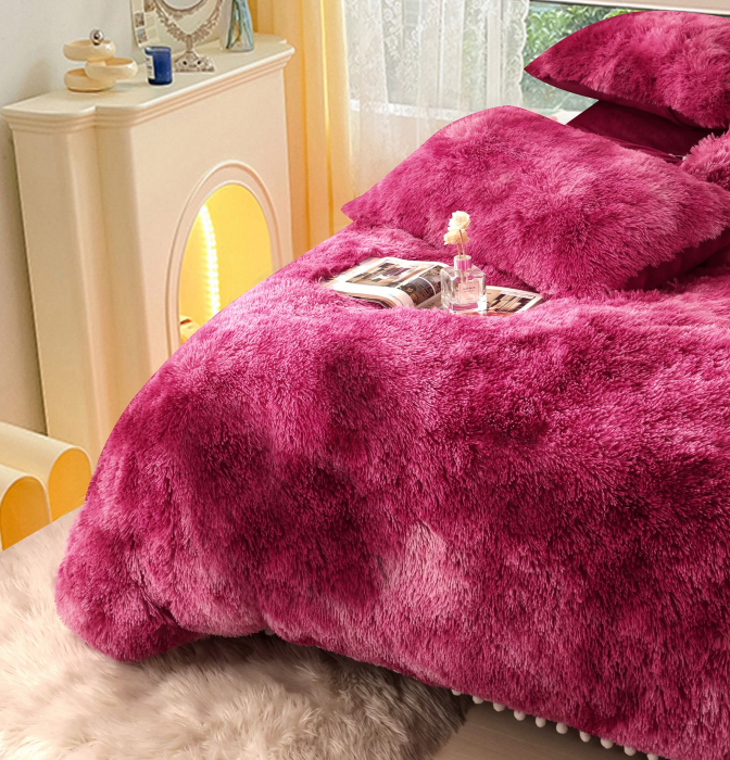 Lenjerie De Pat Pufoasa FLUFFY - Nuante De Mov Cu Ciucuri [3]
