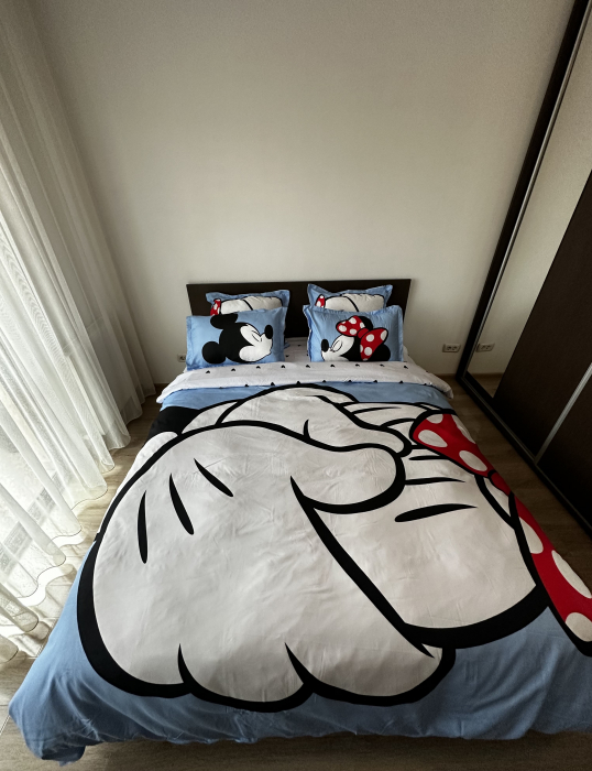 Lenjerie De Pat Finet Premium - Mickey Si Minnie Se Tin De Mana [3]