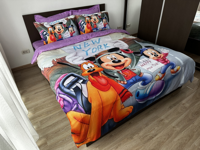 Lenjerie De Pat Finet Premium - New York/Mickey Si Prietenii [2]