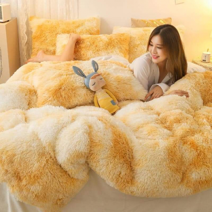 Lenjerie De Pat Pufoasa FLUFFY - Galben Pal [5]