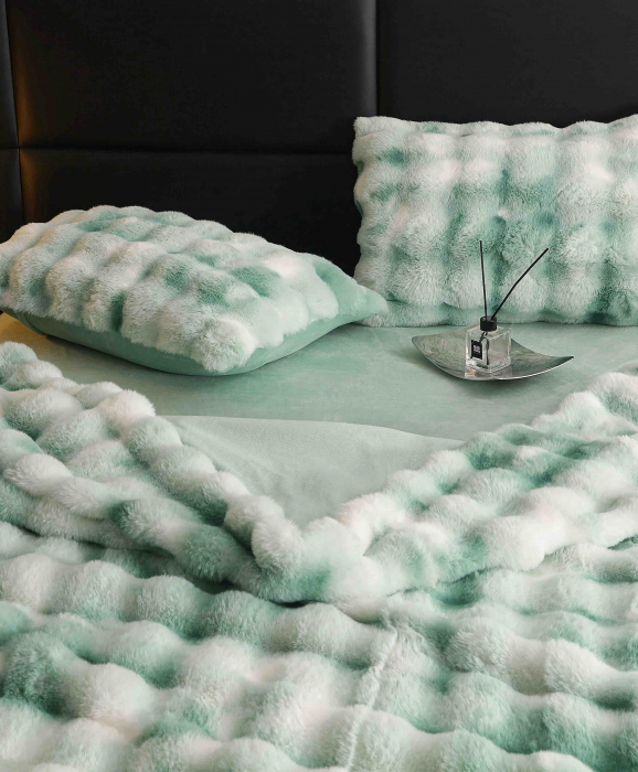 Lenjerie De Pat Pufoasa Blana Artificiala Rabbit - Iepure Luxury Edition - Verde Jad [3]