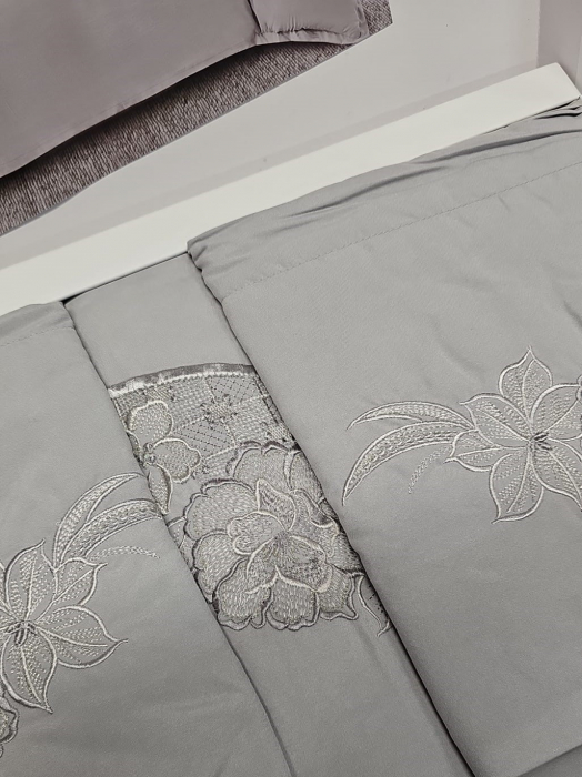 Lenjerie Din Bumbac Tip Finet Textura Fina Cu Broderie Si Elastic - Gri [2]