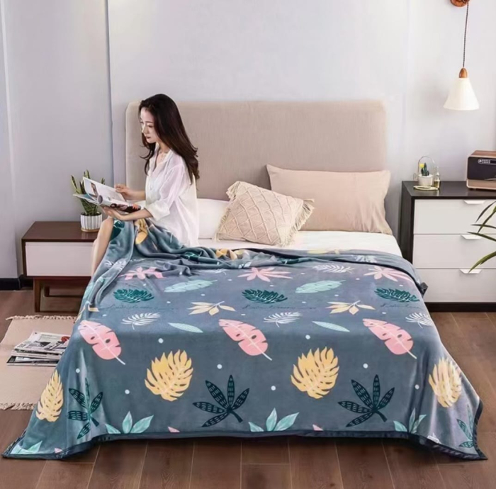 Patura Cocolino Subtire 200x230cm - Bleu Cu Frunze Colorate [1]