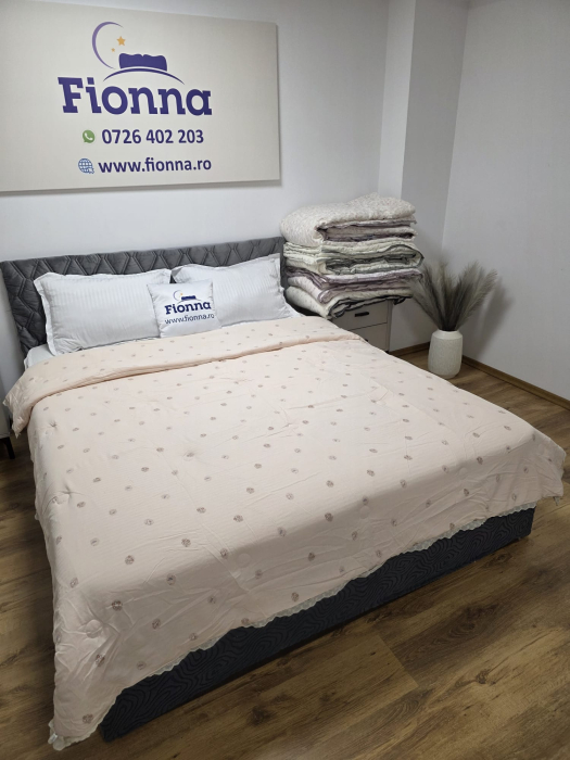 Pilota cu Banda Decorativa 200x230cm - Roz Pal cu Lalele si Broderie [3]