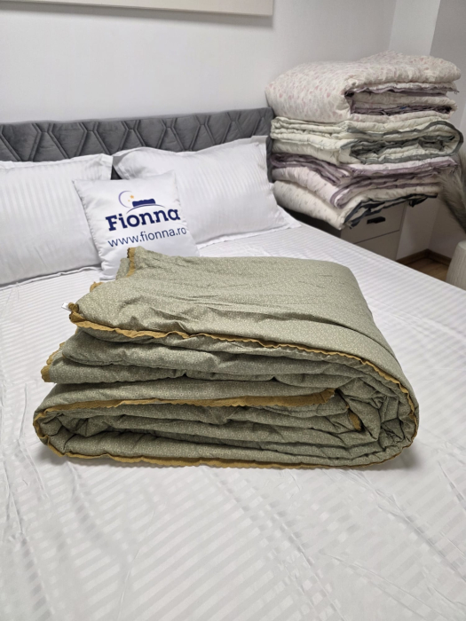 Pilota cu Banda Decorativa 200x230cm - Verde Fistic cu Flori [3]