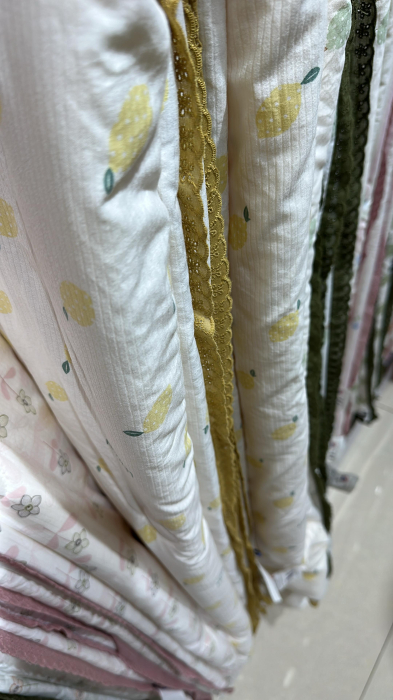 Pilota cu Banda Decorativa 200x230cm - Verde Fistic cu Flori [8]