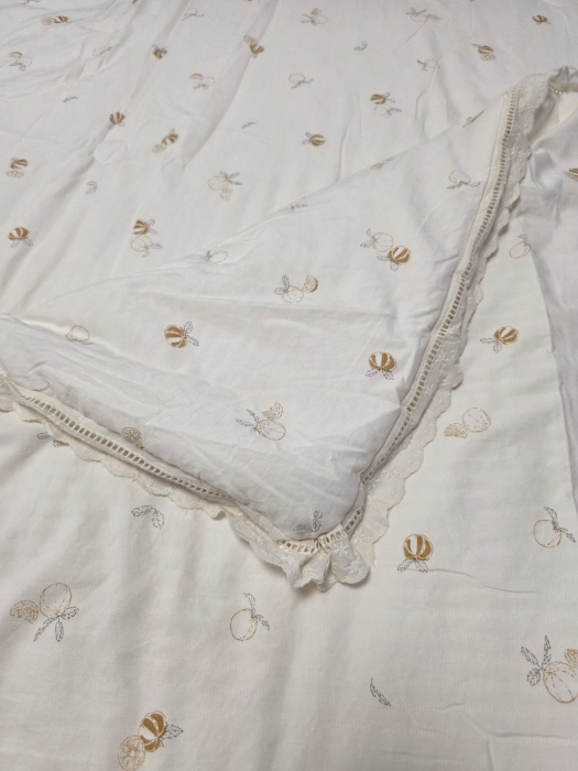 Pilota Cu Broderie Sau Banda Aplicata 200x230cm - Model Aleatoriu [10]