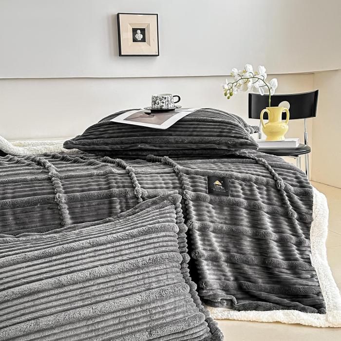 Set Patura Cocolino Cu Blanita si Fete De Perna - Gri Antracit [5]