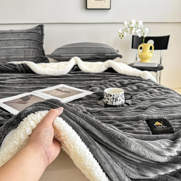 Set Patura Cocolino Cu Blanita si Fete De Perna - Gri Antracit [4]