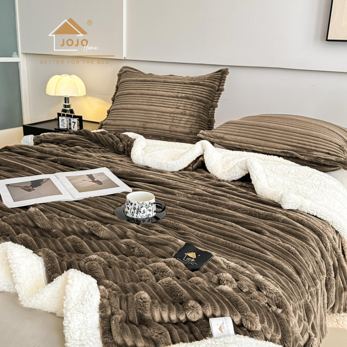 Set Patura Cocolino Cu Blanita si Fete De Perna - Maro [6]