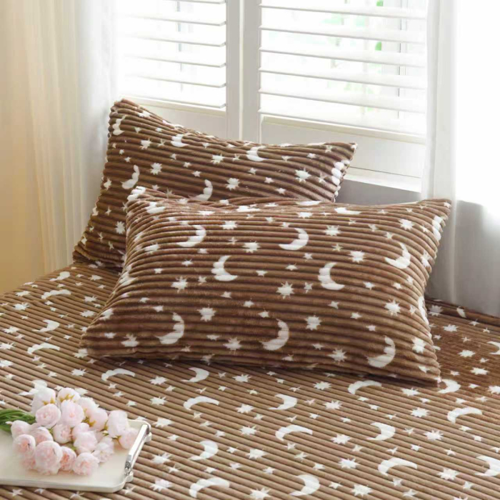 Set Patura Cocolino 200x230cm si Fete de Perna Model Gofrat cu Stelute - Maro [2]