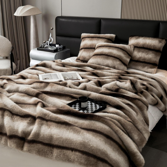 Set Patura Cu Fermoar Si Fete De Perna Blana Artficiala Nurca - Bej Dungi Subtiri [5]