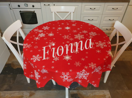 Fete de masa Craciun - Fata De Masa Pentru Craciun 150x150cm - Rosie Cu Fulgi