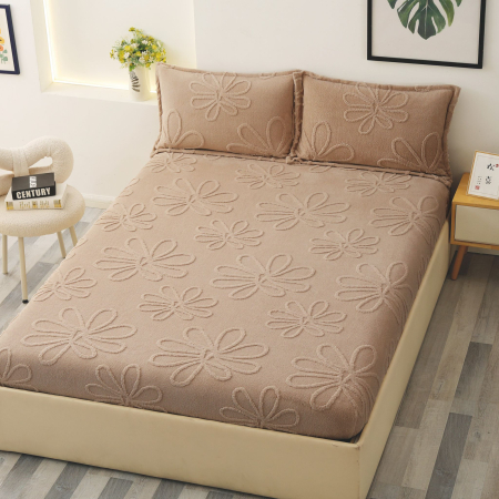HUSE DE PAT CU ELASTIC - Husa Cocolino Floricele Gofrate 180x200cm - Bej Cacao Cu Lapte