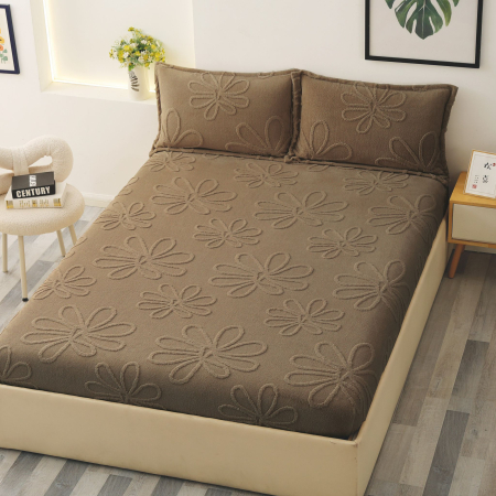 HUSE DE PAT CU ELASTIC - Husa Cocolino Floricele Gofrate 180x200cm - Maro
