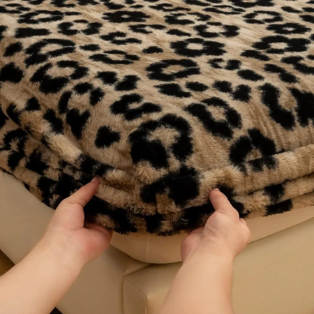 Husa Cocolino Cu Elastic Si 2 Fete Din Blanita Artificiala De Iepure - Rabbit - 180x200x30cm - Animal Print Maro [2]