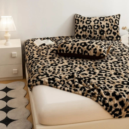 Husa Cocolino Cu Elastic Si 2 Fete Din Blanita Artificiala De Iepure - Rabbit - 180x200x30cm - Animal Print Maro [5]