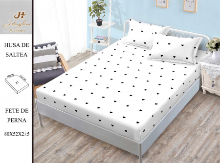 Huse De Pat BS 180x200cm - Husa cu Elastic si Fete de Perna Bumbac Satinat 180x200cm - Alb Cu Inimioare Negre