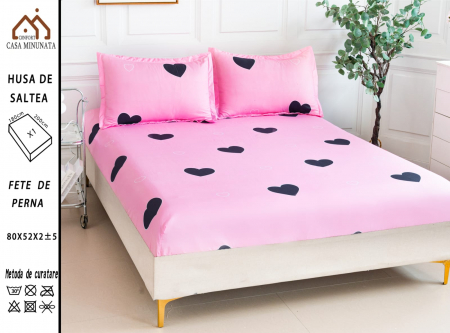 HUSE DE PAT CU ELASTIC - Husa cu Elastic si Fete de Perna Bumbac Satinat 180x200cm - Roz Cu Inimioare