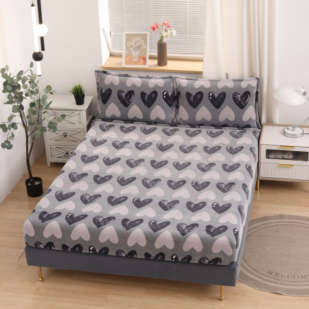 HUSE DE PAT CU ELASTIC - Husa cu Elastic si Fete de Perna Cocolino 180x200cm - Gri Cu Inimioare