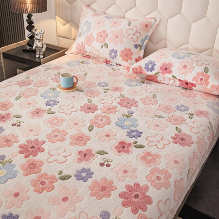 HUSE DE PAT CU ELASTIC - Husa cu Elastic si Fete de Perna Cocolino - Roz Cu Floricele