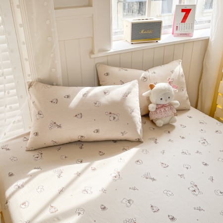 Husa Din Bumbac 100% Ranforce Cu Elastic Si Fete De Perna 160x200cm - Crem Cu Ursuleti [1]