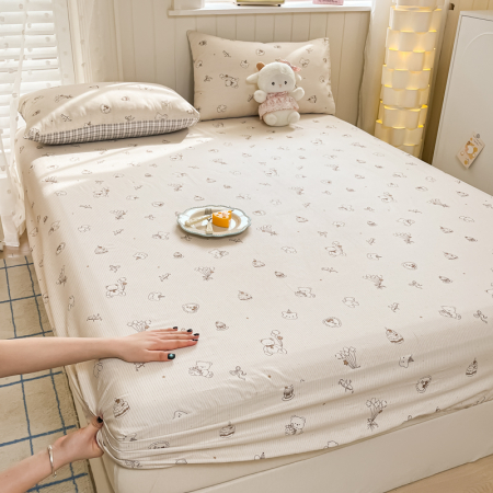 Husa Din Bumbac 100% Ranforce Cu Elastic Si Fete De Perna 160x200cm - Crem Cu Ursuleti [12]