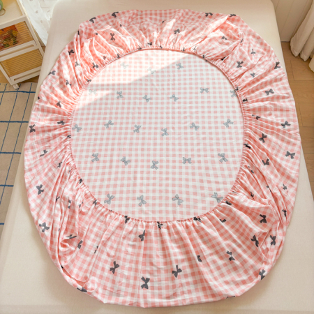 Husa Din Bumbac 100% Ranforce Cu Elastic Si Fete De Perna 160x200cm - Patratele Roz Cu Fundite [6]