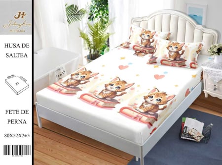 Huse De Pat BS 180x200cm - Husa Din Bumbac Satinat Cu Elastic Si Fete De Perna 180x200cm - Pisicute Si Carti
