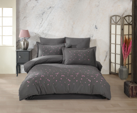 Bumbac 100% Poplin Hobby - Lenjerie De Pat Bumbac 100% Poplin HOBBY - Gri Cu Floricele Cenusii Brodate