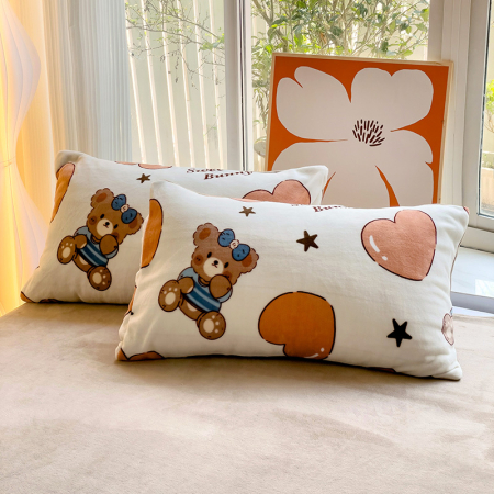 Lenjerie De Pat Cocolino 4 Piese Cu Cearceaf Pat Mare - Bej Cu Ursuleti Si Inimioare [2]