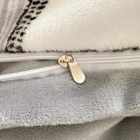 Lenjerie De Pat Cocolino 4 Piese Cu Cearceaf Pat Mare - Dungi Si Fundite [21]