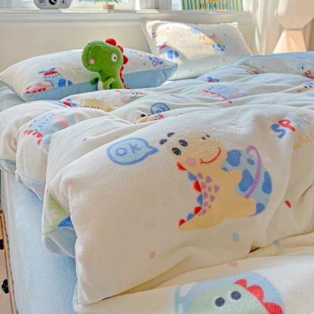 Lenjerii Cocolino - Pat Dublu - Lenjerie De Pat Cocolino 4 Piese Cu Elastic - Bleu Cu Dinozauri