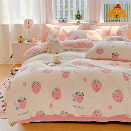 Lenjerie De Pat Cocolino 4 Piese Cu Elastic - Roz Cu Capsune Uriase [3]