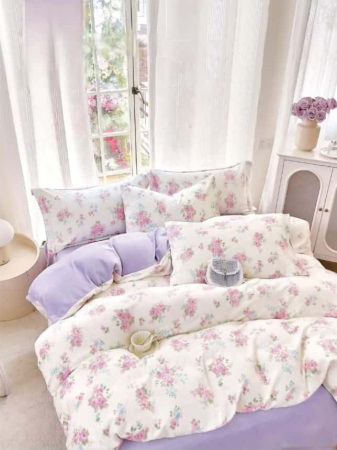 Lenjerii Cocolino - Pat Dublu - Lenjerie De Pat Cocolino 4 Piese Cu Elastic - Lila Cu Imprimeu Floral