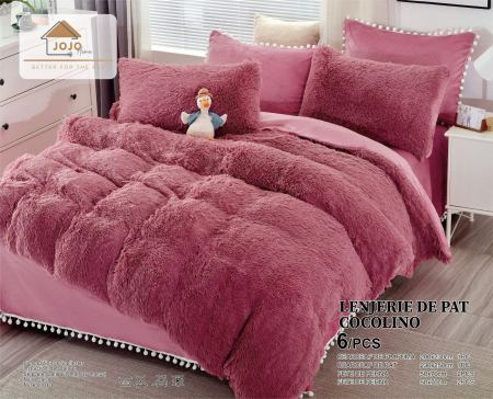 LENJERII DE PAT - Lenjerie De Pat Pufoasa FLUFFY - Roz Cu Ciucuri