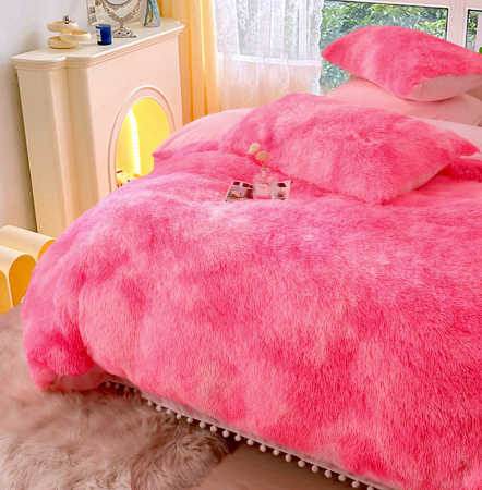 Lenjerie De Pat Pufoasa FLUFFY - Roz Neon Cu Ciucuri [1]