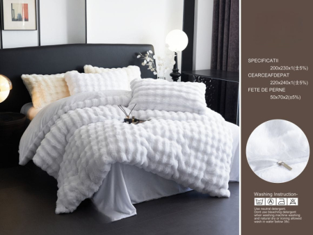 Lenjerii Pufoase Fluffy/Rabbit - Lenjerie De Pat Pufoasa Blana Artificiala Rabbit - Iepure Alb