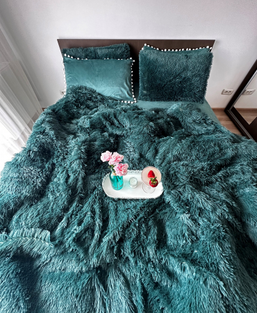 Lenjerie De Pat Pufoasa FLUFFY - Verde Smarald Cu Ciucuri [5]