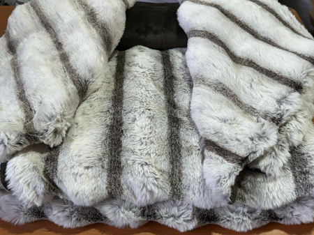 Lenjerie De Pat Pufoasa Rabbit Model Dungi - Cafea Cu Lapte [3]