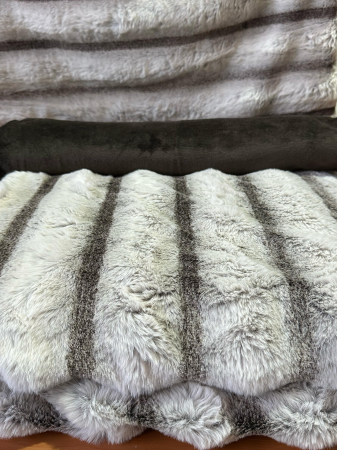 Lenjerie De Pat Pufoasa Rabbit Model Dungi - Cafea Cu Lapte [5]