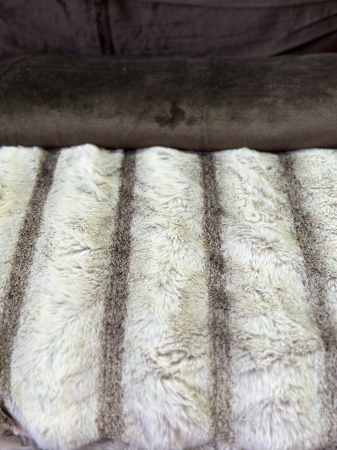 Lenjerie De Pat Pufoasa Rabbit Model Dungi - Cafea Cu Lapte [7]