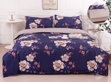 LENJERII DE PAT - Lenjerie Din Bumbac Satinat Cu Elastic 4 Piese - Albastru Cu Flori Albe Si Rosii