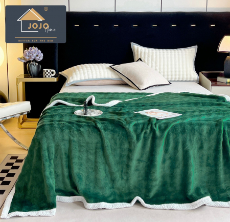 2 Paturi Grosime Medie La 169 Lei - Patura Cocolino Cu Bordura Alba - Verde